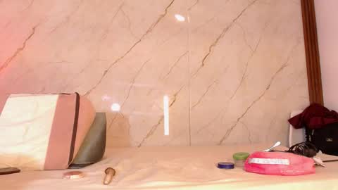 Luciana Morena online show from December 19, 2025, 11:12 pm