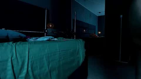 lucianablake online show from March 25, 2026, 4:02 pm