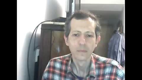 Snapshot of lucianoaxel chatting on December 6, 2024, 1:40 am Luciano online show from December 6, 2024, 1:40 am