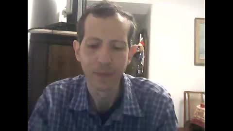 Snapshot of lucianoaxel chatting on December 25, 2024, 4:54 am Luciano online show from December 25, 2024, 4:54 am