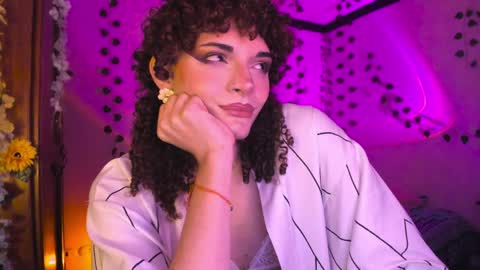 Snapshot of lucianromeo17 chatting on April 1, 2026, 1:01 pm Lucy or Lucian 3 Come to my social Links3 online show from April 1, 2026, 1:01 pm