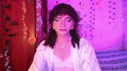 Snapshot of lucianromeo17 chatting on April 8, 2026, 9:26 pm Lucy or Lucian 3 Come to my social Links3 online show from April 8, 2026, 9:26 pm