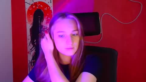 Lucie online show from November 29, 2025, 10:35 pm