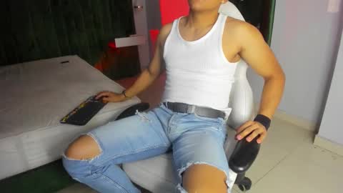 Leo online show from October 30, 2025, 11:55 am