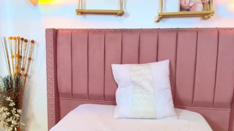 Snapshot of luciia_sweeet chatting on November 21, 2025, 6:17 pm luciia_sweeet online show from November 21, 2025, 6:17 pm