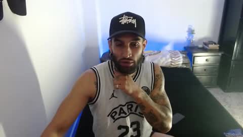 luciifer_hills online show from November 21, 2025, 3:11 pm