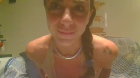 Snapshot of lucilla_yogisexy chatting on December 21, 2024, 10:08 pm Lucilla online show from December 21, 2024, 10:08 pm