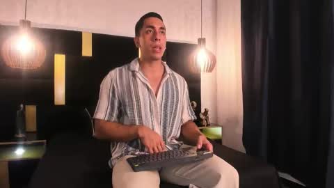 Lucio online show from April 19, 2026, 12:26 pm