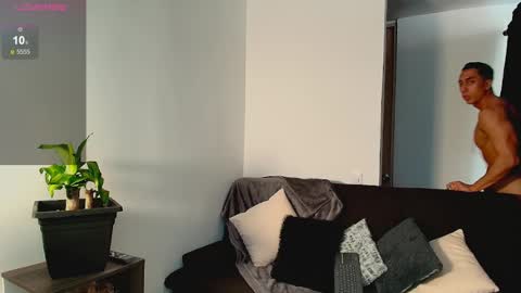 Snapshot of lucio__fox chatting on July 24, 2026, 9:46 pm Lucio online show from July 24, 2026, 9:46 pm