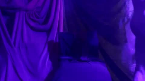 Snapshot of luckazy chatting on December 2, 2024, 7:25 am Lucky Eid Azy online show from December 2, 2024, 7:25 am