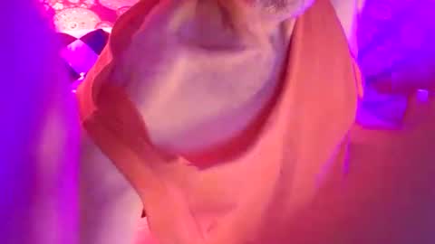 Snapshot of luckazy chatting on January 4, 2025, 3:50 am Lucky Eid Azy online show from January 4, 2025, 3:50 am