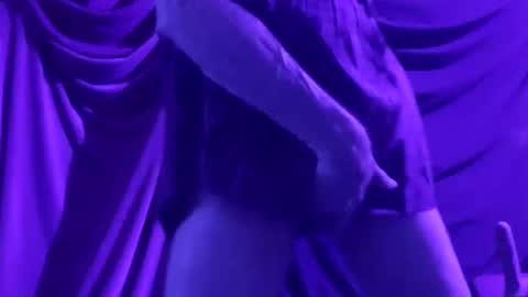 Snapshot of luckazy chatting on January 24, 2025, 3:00 am Lucky Eid Azy online show from January 24, 2025, 3:00 am