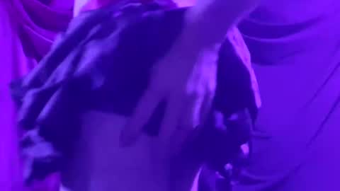 Snapshot of luckazy chatting on January 26, 2025, 6:07 am Lucky Eid Azy online show from January 26, 2025, 6:07 am