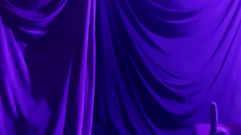 Snapshot of luckazy chatting on January 27, 2025, 1:05 am Lucky Eid Azy online show from January 27, 2025, 1:05 am