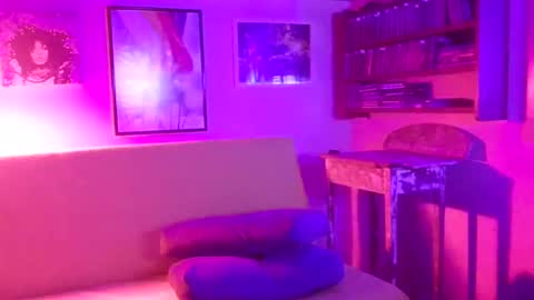 Snapshot of luckazy chatting on February 9, 2025, 6:33 am Lucky Eid Azy online show from February 9, 2025, 6:33 am