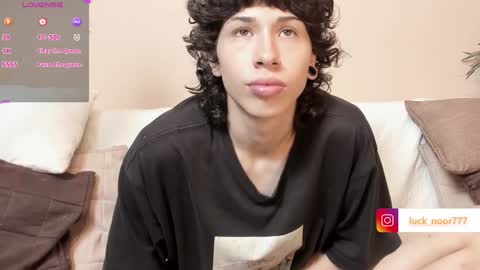 Noor online show from January 18, 2025, 4:21 pm