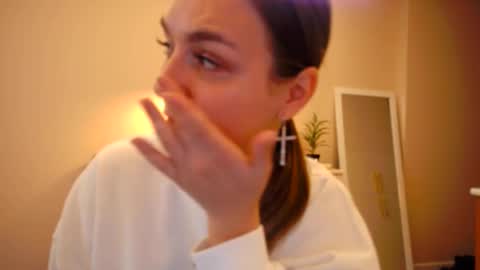 Snapshot of lucky_foryou_baby chatting on December 2, 2024, 12:51 pm lucky_foryou_baby online show from December 2, 2024, 12:51 pm