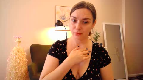 Snapshot of lucky_foryou_baby chatting on January 2, 2025, 9:43 am lucky_foryou_baby online show from January 2, 2025, 9:43 am