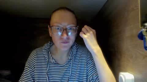 lucky_licky20 online show from January 28, 2025, 4:08 am