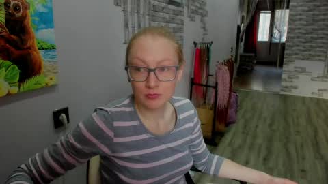 lucky_licky20 online show from April 15, 2026, 1:34 am