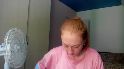 lucky_licky20 online show from July 12, 2026, 2:24 am