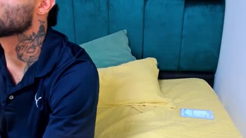 lucky_smith1 online show from December 13, 2025, 7:53 pm