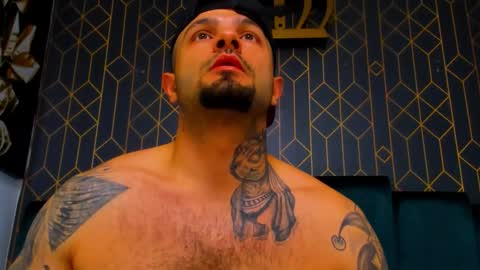 lucky_smith1 online show from March 19, 2026, 7:51 pm