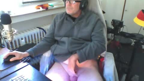        call me  Stefan online show from June 13, 2026, 11:52 am