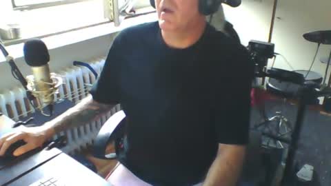        call me  Stefan online show from July 18, 2026, 5:17 pm