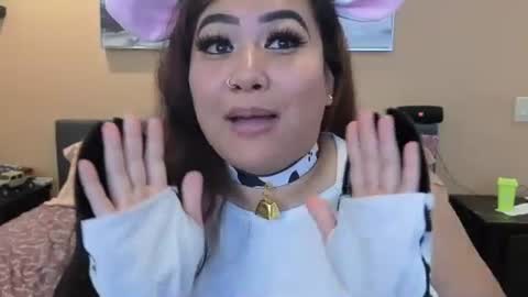 Snapshot of luckylee1992 chatting on October 19, 2025, 5:08 am luckylee1992 online show from October 19, 2025, 5:08 am