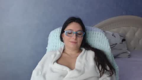 luckylinda23 online show from November 8, 2025, 10:48 am