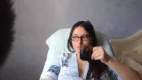 luckylinda23 online show from May 19, 2026, 9:59 am
