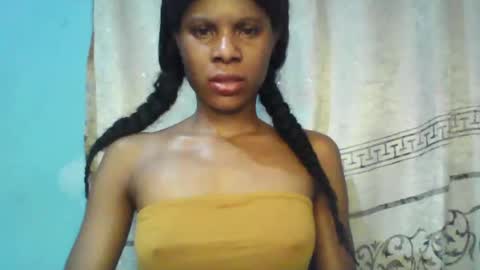 Snapshot of luckymadequeen chatting on January 26, 2025, 8:45 pm Gloria online show from January 26, 2025, 8:45 pm