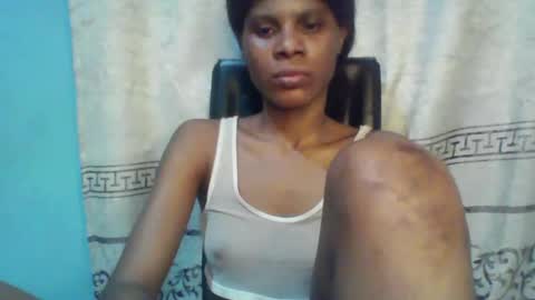 Snapshot of luckymadequeen chatting on February 10, 2025, 2:52 am Gloria online show from February 10, 2025, 2:52 am