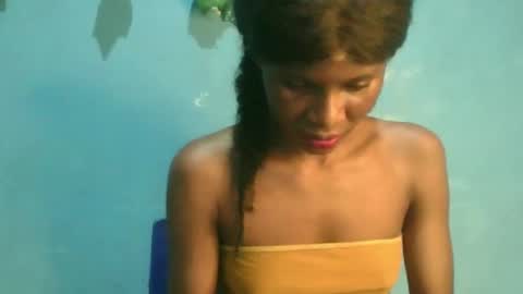 Snapshot of luckymadequeen chatting on October 4, 2025, 9:24 pm Gloria online show from October 4, 2025, 9:24 pm