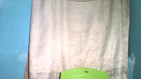 Snapshot of luckymadequeen chatting on July 10, 2026, 11:07 pm Gloria online show from July 10, 2026, 11:07 pm