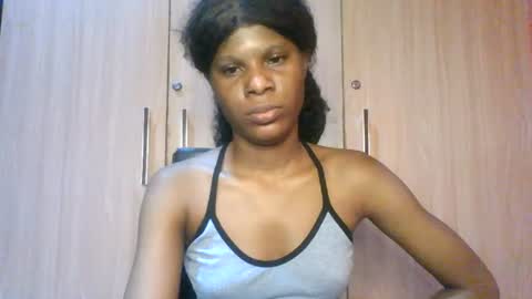 Snapshot of luckymadequeen chatting on August 7, 2026, 3:19 am Gloria online show from August 7, 2026, 3:19 am