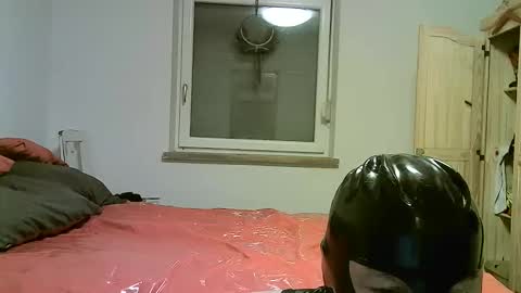 luckynumberxxx online show from October 7, 2025, 7:22 pm