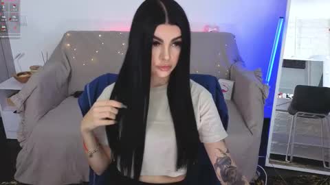 Monika online show from September 26, 2025, 11:14 am