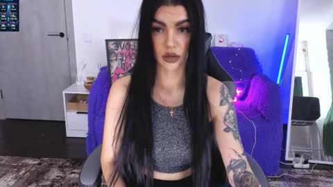 Monika online show from December 4, 2025, 4:16 pm