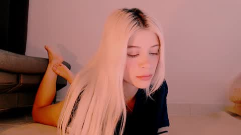 luckysapphire777 online show from February 3, 2025, 10:03 am