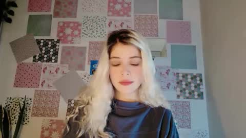 luckysapphire777 online show from November 8, 2025, 7:08 am