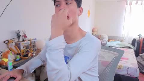 Lu Independent Model online show from February 18, 2026, 4:03 pm