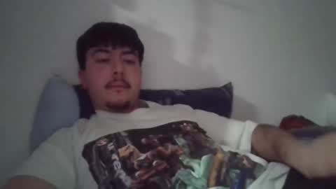 Snapshot of lucrativebong chatting on February 1, 2025, 2:05 am Zack online show from February 1, 2025, 2:05 am