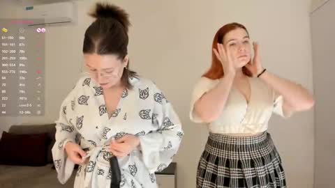 Snapshot of lucretiaburnaugh chatting on November 23, 2025, 6:46 am Rinredhead Gloriawith glasses Rayanother glasses online show from November 23, 2025, 6:46 am