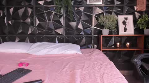 Lucy online show from March 21, 2026, 8:34 pm