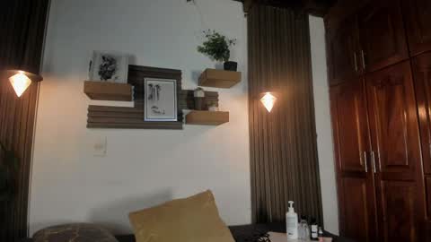 Lucy online show from April 19, 2026, 2:55 am