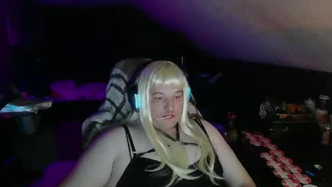 lucy43333 online show from November 22, 2025, 7:13 pm