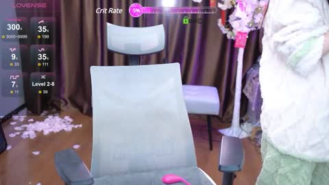 Lucy online show from February 13, 2025, 1:50 am