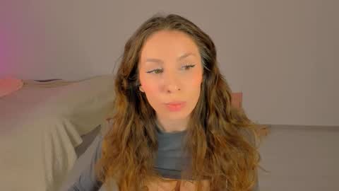 lucy__ray online show from December 14, 2025, 1:05 pm